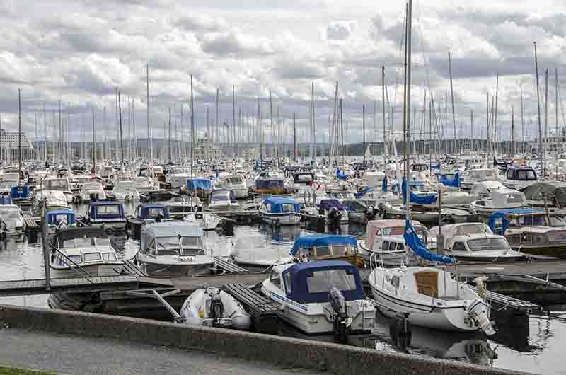 24 - Noruega - Oslo - puerto - barcos de recreo